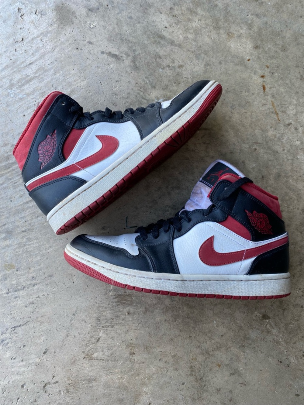 Nike Air Jordan 1 Mid in the "Gym Red Black White" size 8
